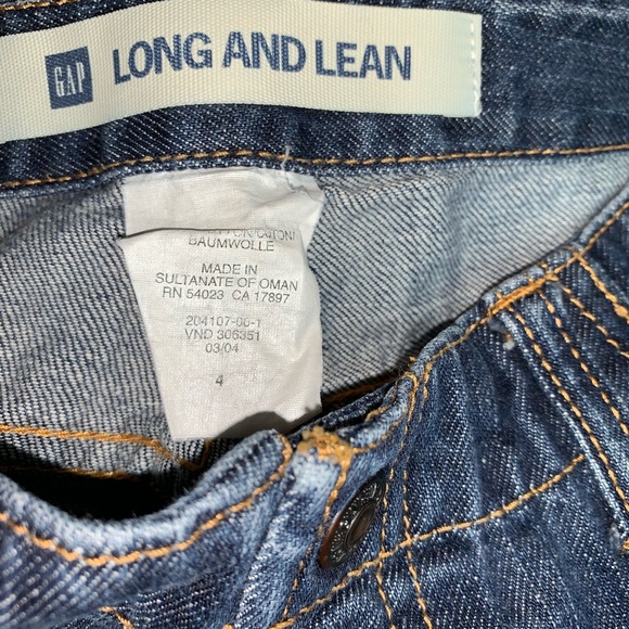 Boot cut Long and Lean Gap Jeans - Picture 3 of 3